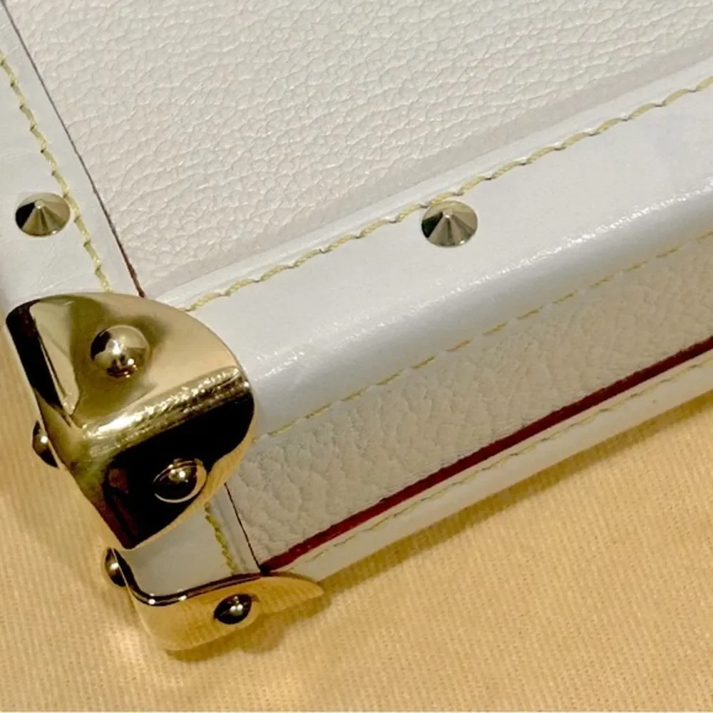 Louis Vuitton Suhali L'Aimable Leather Shoulder Handbag White (Ivory) - Picture 10 of 15